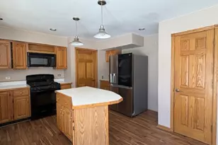 37211 N Sistina Ave, Lake Villa, IL 60046 - Photo 3