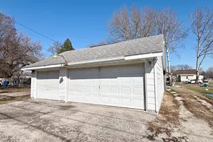 751 21st St, East Moline, IL 61244 - Photo 19