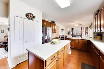 5355 Galloway Drive, Hoffman Estates, IL 60192 - Photo 11