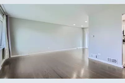 10403 Barnard Drive, Chicago Ridge, IL 60415 - Photo 3