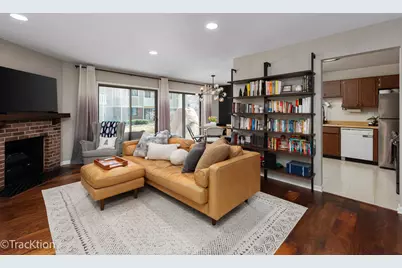 1147 Middlebury Lane #B1, Wheeling, IL 60090 - Photo 3