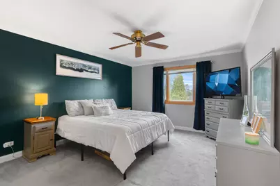 705 Ascot Court, Hoffman Estates, IL 60169 - Photo 9