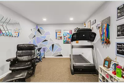 705 Ascot Court, Hoffman Estates, IL 60169 - Photo 19