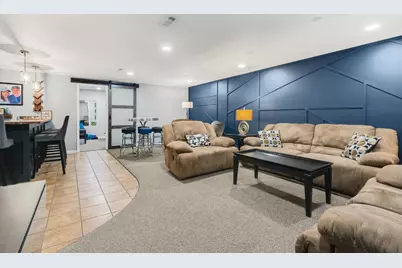 705 Ascot Court, Hoffman Estates, IL 60169 - Photo 15