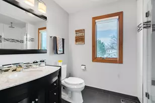 705 Ascot Ct, Hoffman Estates, IL 60169 - Photo 11