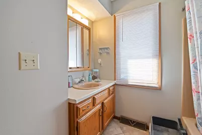 [Address not provided], Rockford, IL 61114 - Photo 41