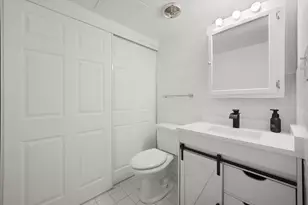 7920 Woodglen Ln, Downers Grove, IL 60516 - Photo 13