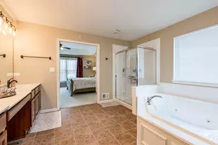 908 Blue Ridge Dr, Streamwood, IL 60107 - Photo 29