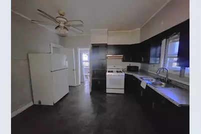 310 W 108th Place, Chicago, IL 60628 - Photo 9