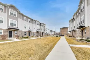 1541 Cooper St, Des Plaines, IL 60018 - Photo 3