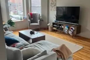 901 W Dakin St, Chicago, IL 60613 - Photo 5