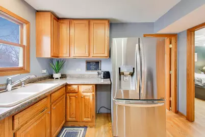 25097 W Buena Avenue, Lake Villa, IL 60046 - Photo 9