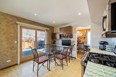 251 Hawthorne Drive, Bloomingdale, IL 60108 - Photo 9