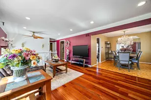 251 Hawthorne Dr, Bloomingdale, IL 60108 - Photo 5