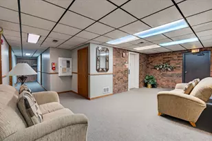 1502 Woodbridge Rd, Joliet, IL 60436 - Photo 5