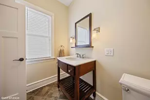 311 S Ridgeland Ave, Oak Park, IL 60302 - Photo 17