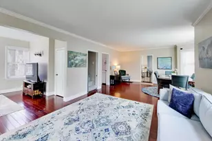 [Address not provided], Deerfield, IL 60015 - Photo 7