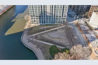 700 N Larrabee Street #1811, Chicago, IL 60654 - Photo 27