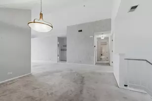 1632 Columbia Cir, Bartlett, IL 60103 - Photo 9