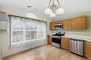 1632 Columbia Cir, Bartlett, IL 60103 - Photo 13