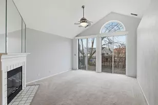 1632 Columbia Cir, Bartlett, IL 60103 - Photo 5