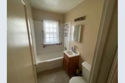 439 Country Club Drive, Kankakee, IL 60901 - Photo 5