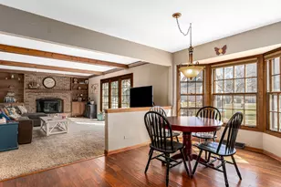 27W412 Chartwell Dr, Winfield, IL 60190 - Photo 7