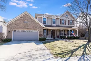 27W412 Chartwell Dr, Winfield, IL 60190 - Photo 1