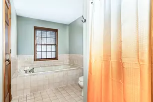 27W412 Chartwell Dr, Winfield, IL 60190 - Photo 17