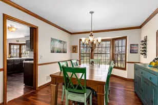 27W412 Chartwell Dr, Winfield, IL 60190 - Photo 5