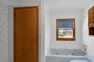 306 W Madison St, Belvidere, IL 61008 - Photo 29