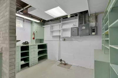 306 W Madison Street, Belvidere, IL 61008 - Photo 45