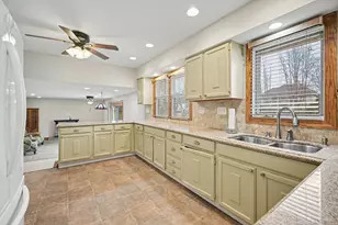 [Address not provided], Naperville, IL 60565 - Photo 9