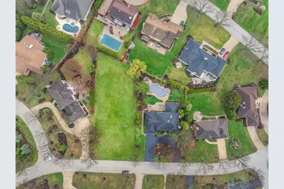 343 Hambletonian Drive, Oak Brook, IL 60523 - Photo 9