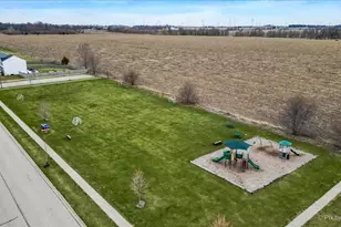 205 N Buckeye St, Waterman, IL 60556 - Photo 33