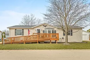 5410 Autumnash Ln, Machesney Park, IL 61115 - Photo 1