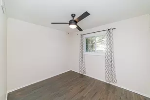 1417 N Wilke Rd, Arlington Heights, IL 60004 - Photo 9