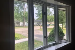 32 Heather Dr, Crystal Lake, IL 60014 - Photo 9