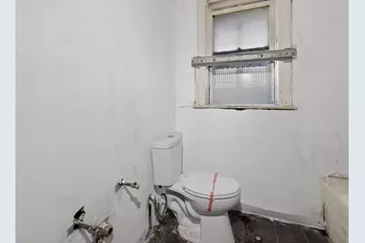 7936 S Vernon Avenue, Chicago, IL 60619 - Photo 17