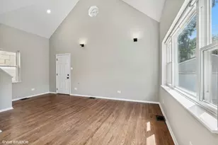 1731 W Potomac Ave, Chicago, IL 60622 - Photo 3