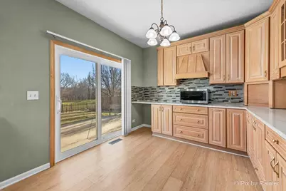 2045 Morningview Drive, Hoffman Estates, IL 60192 - Photo 15