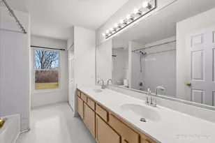 2045 Morningview Dr, Hoffman Estates, IL 60192 - Photo 31