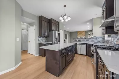 2045 Morningview Drive, Hoffman Estates, IL 60192 - Photo 13