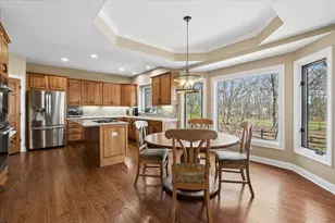 1065 Vineyard Dr, Gurnee, IL 60031 - Photo 13