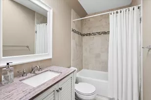 1065 Vineyard Dr, Gurnee, IL 60031 - Photo 19