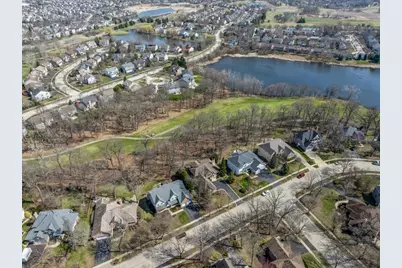 1065 Vineyard Drive, Gurnee, IL 60031 - Photo 29