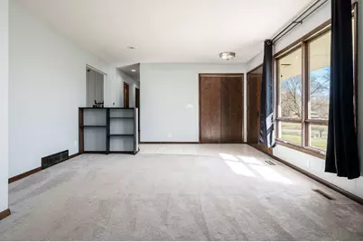 2745 Windamere Way, Rockford, IL 61109 - Photo 9