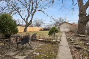 1319 N Ash St, Waukegan, IL 60085 - Photo 19