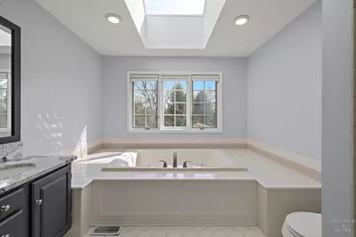 [Address not provided], Crystal Lake, IL 60012 - Photo 7