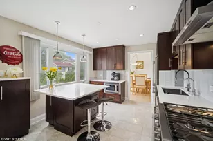 5654 N Manor Ln, Norwood Park, IL 60631 - Photo 7